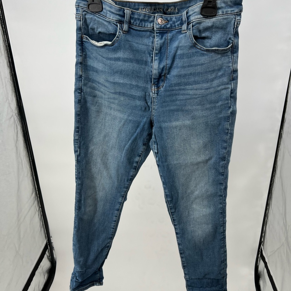 Women’s American Eagle Next Level Stretch Super Hi-Rise Jegging. Size 14S.